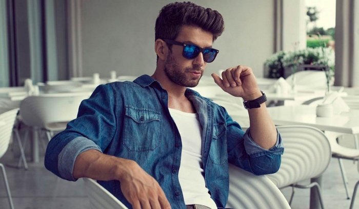 сексуальный мужчина